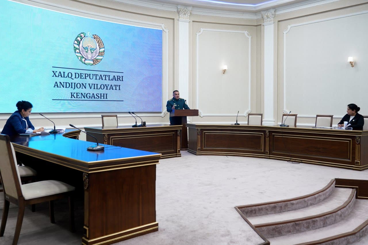 Andijon viloyati IIB rahbariyatining hisoboti Xalq deputatlari kengashining navbatdagi sessiyasida tinglandi