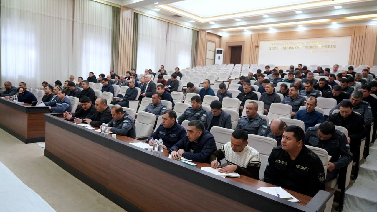 Andijon viloyatida ijtimoiy-maʼnaviy barqarorlikni taʼminlash boʻyicha amalga oshirilayotgan ishlar muhokama qilindi