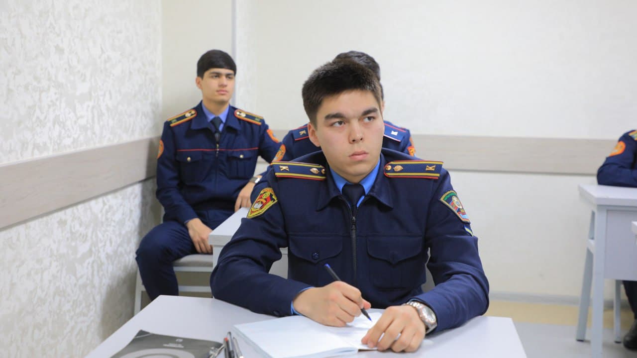 IIV Akademiyasida taʼlim olayotgan qoʻshni davlatlar vakillari uchun ochiq muloqot ruhidagi tadbir oʻtkazildi