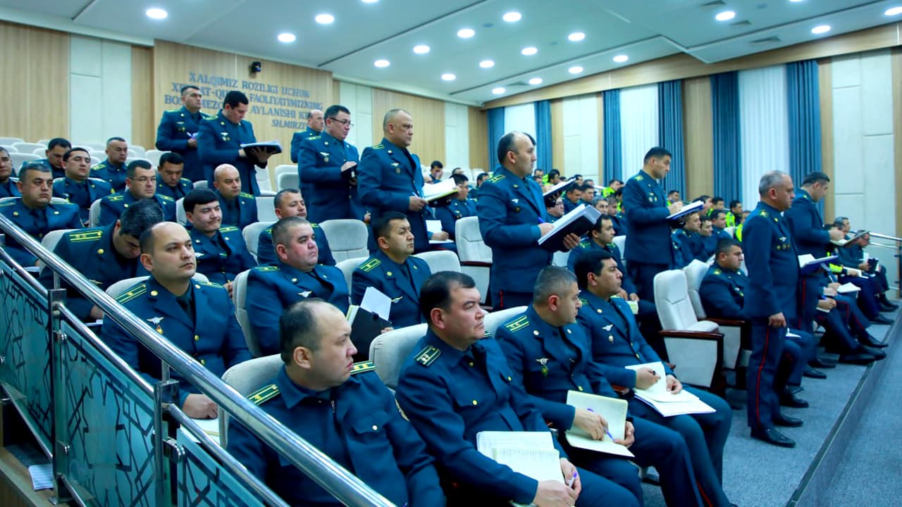 Самарқанд вилояти Ички ишлар бошқармасининг 2025 йилдаги хизмат фаолияти якунлари бўйича сарҳисоб йиғилиши бўлиб ўтди