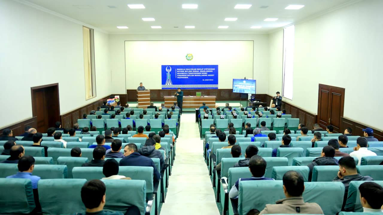 Бухоро вилояти ИИБ раҳбарияти иштирокида Олот туманида ёшлар билан учрашув бўлиб ўтди