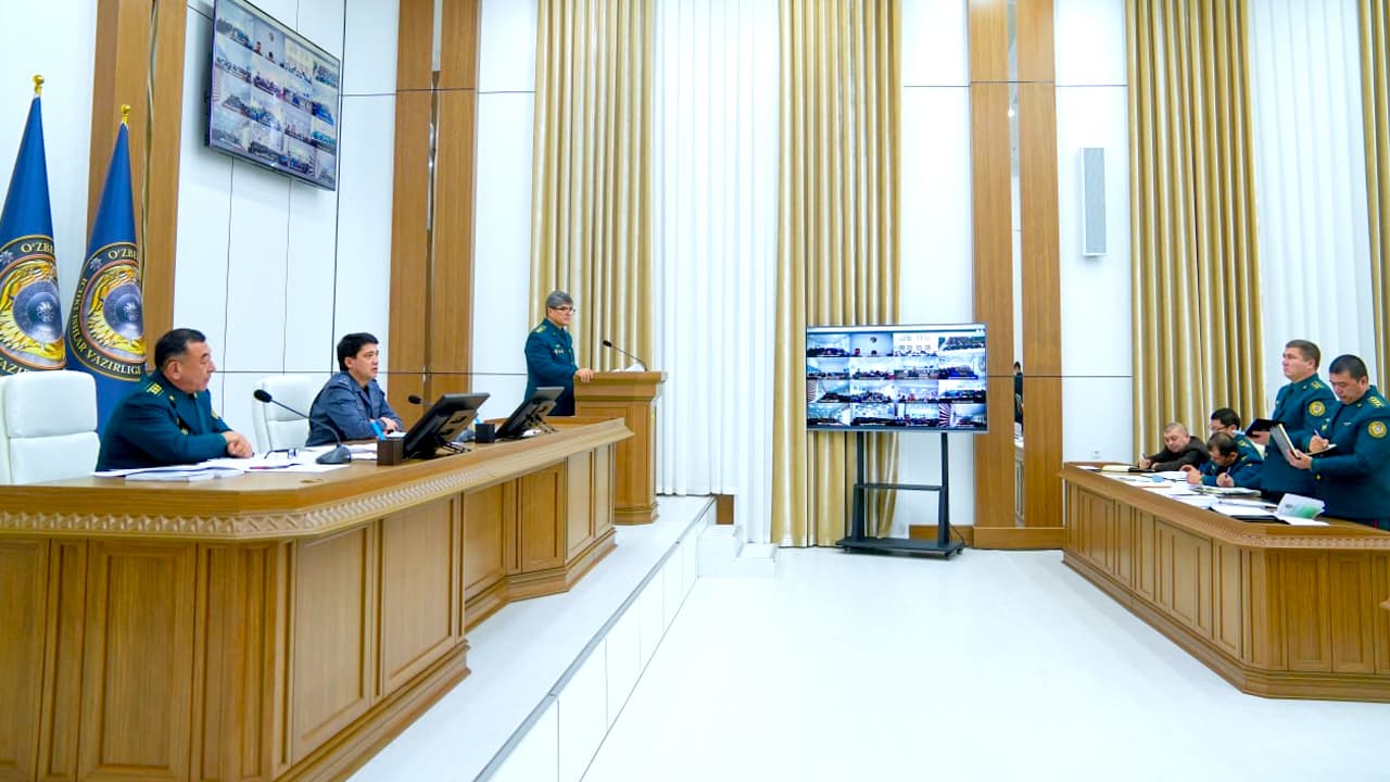 Ichki ishlar vazirligi rahbariyati huzurida Qashqadaryo viloyatida 2025-yil davomida jinoyat va huquqbuzarliklarning oldini olish borasida amalga oshirilgan ishlar sarhisobiga bagʻishlangan yigʻilish boʻlib oʻtdi