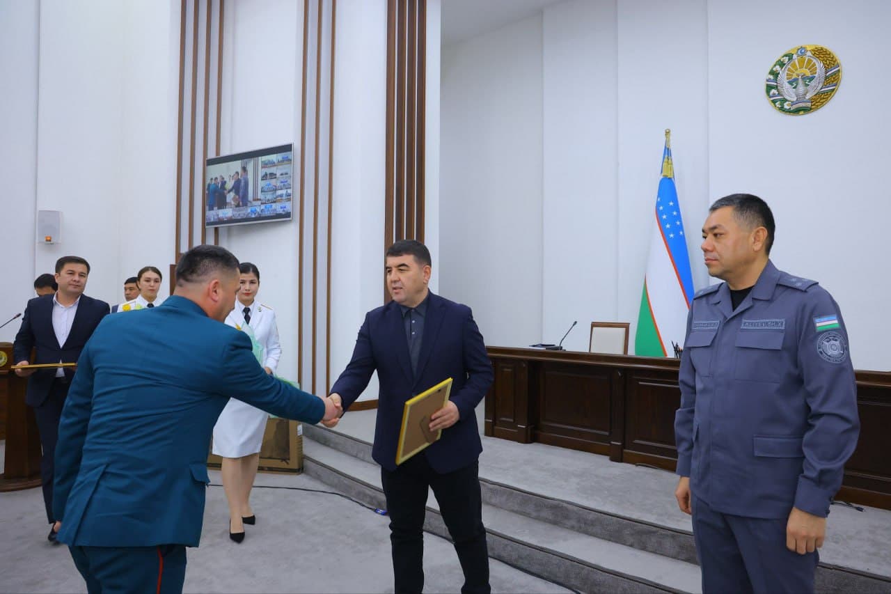 Наманган вилоятида жамоат хавфсизлигини таъминлаш, жиноятчиликнинг барвақт олдини олиш ва ёшлар билан тизимли ишлаш масалаларига бағишланган тадбирлар бўлиб ўтди