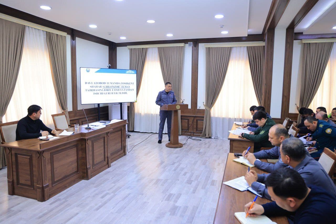 Наманган вилоятида жамоат хавфсизлигини таъминлаш, жиноятчиликнинг барвақт олдини олиш ва ёшлар билан тизимли ишлаш масалаларига бағишланган тадбирлар бўлиб ўтди