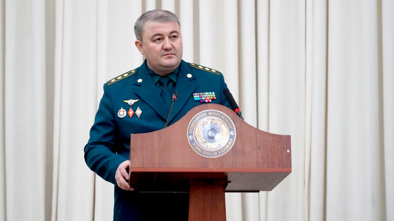 Surxondaryo viloyati IIBda Prezident topshiriqlari ijrosi va 2025-yil xizmat faoliyati yakunlari boʻyicha sarhisob yigʻilishi boʻlib oʻtdi