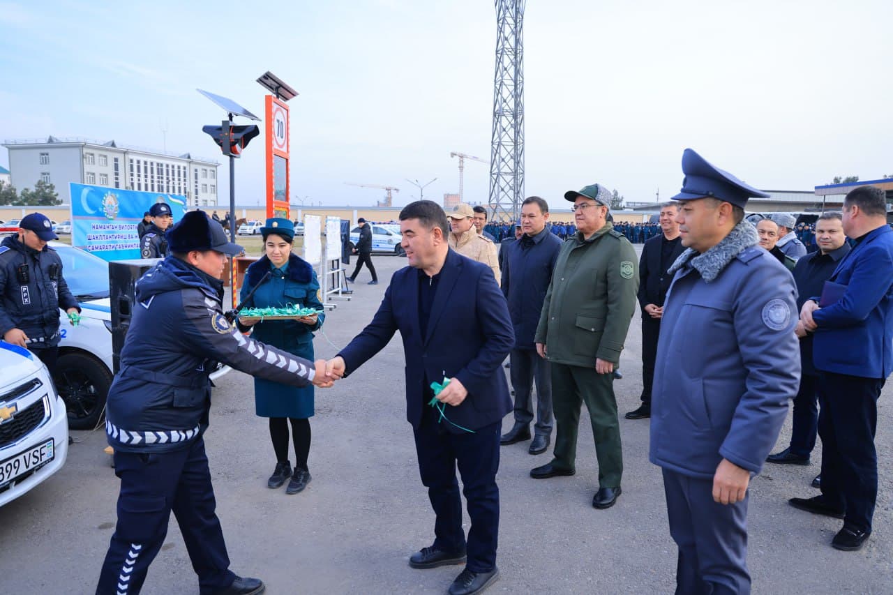 Руководители Наманганской области провели предслужебный инструктаж личного состава, задействованного в службе по формированию безопасной среды в махаллях