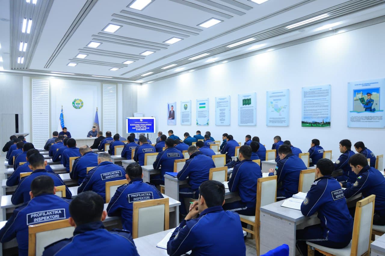 "Железная дисциплина" и высокая мотивация: 5 лучших инспекторов профилактики из Жондорского района Бухарской области будут отправлены за границу с семьями