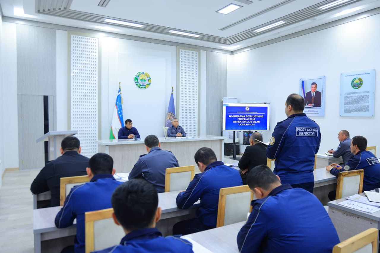 "Железная дисциплина" и высокая мотивация: 5 лучших инспекторов профилактики из Жондорского района Бухарской области будут отправлены за границу с семьями