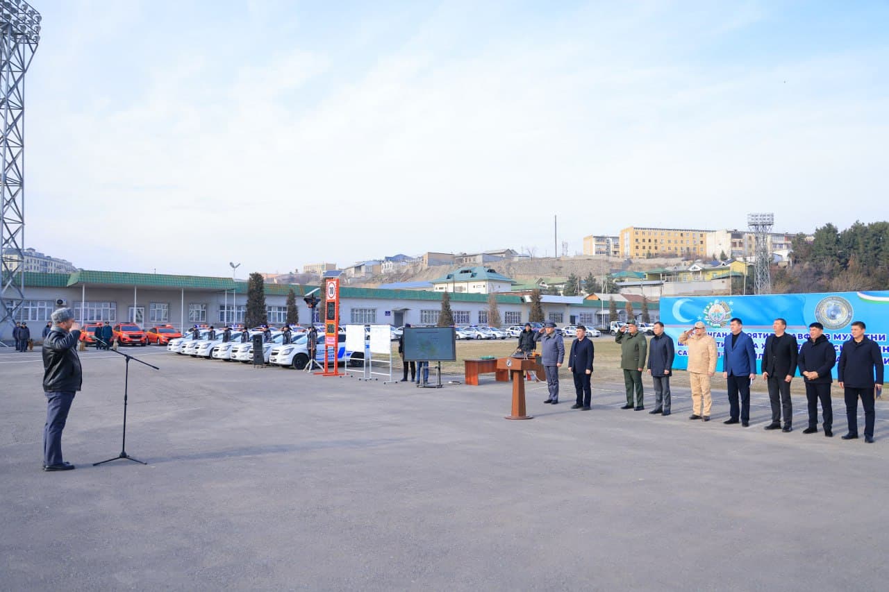 Руководители Наманганской области провели предслужебный инструктаж личного состава, задействованного в службе по формированию безопасной среды в махаллях