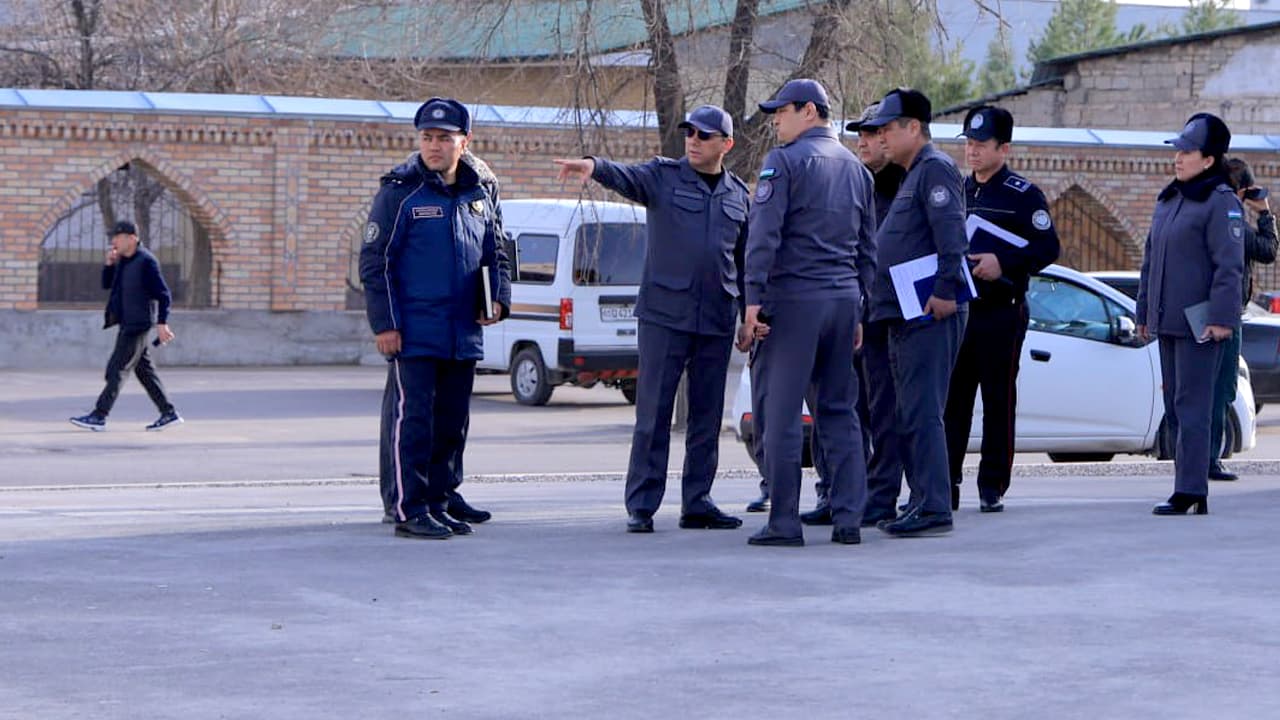 Toshkent shahri Mirobod tumanida xavfsiz muhit yaratish, kriminogen vaziyatni barqarorlashtirish maqsadida Qoʻriqlash departamenti boshligʻi rahbarligidagi ishchi guruh amaliy ishlar olib bormoqda