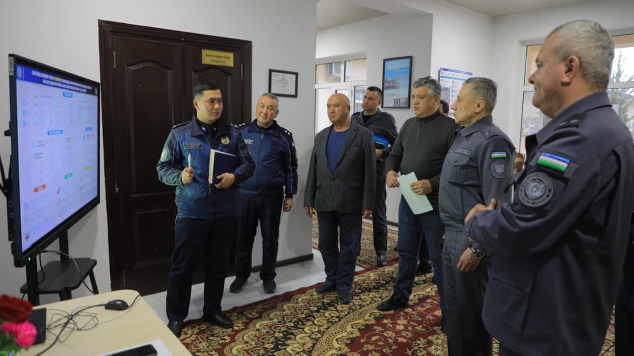 IIV Akademiyasi boshligʻi Chilonzor tumani mahallalarida xavfsiz muhit yaratish va jamoat xavfsizligini taʼminlash boʻyicha amalga oshirilayotgan ishlar bilan tanishdi