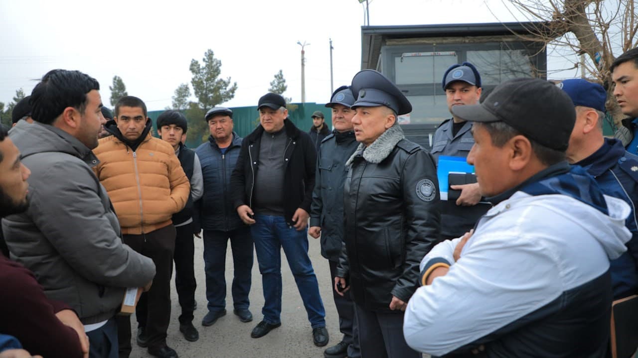 IIV Akademiyasi boshligʻi Chilonzor tumani mahallalarida xavfsiz muhit yaratish va jamoat xavfsizligini taʼminlash boʻyicha amalga oshirilayotgan ishlar bilan tanishdi