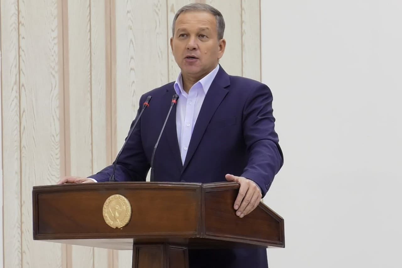 Navoiyda mahallalarda xavfsiz muhit yaratish masalalari tanqidiy-tahliliy ruhda muhokama qilindi