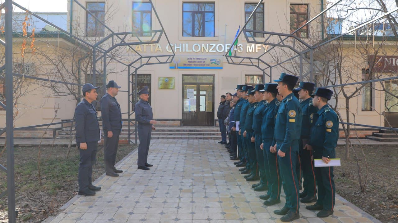 IIV Akademiyasi boshligʻi Chilonzor tumani mahallalarida xavfsiz muhit yaratish va jamoat xavfsizligini taʼminlash boʻyicha amalga oshirilayotgan ishlar bilan tanishdi