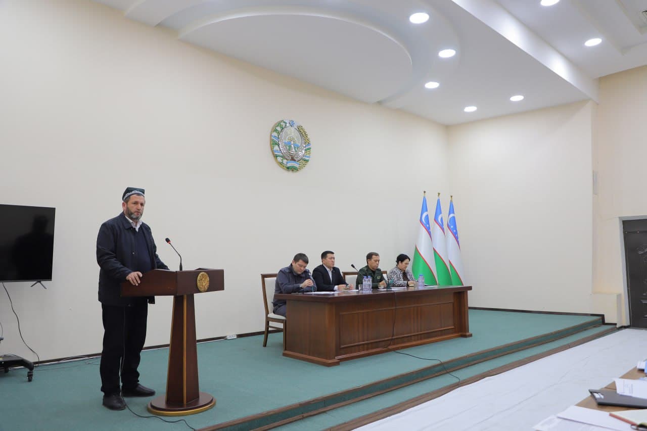 Sirdaryo viloyati Guliston tumanida jinoyatchilik va huquqbuzarliklarning oldini olish boʻyicha kengaytirilgan yigʻilish oʻtkazildi