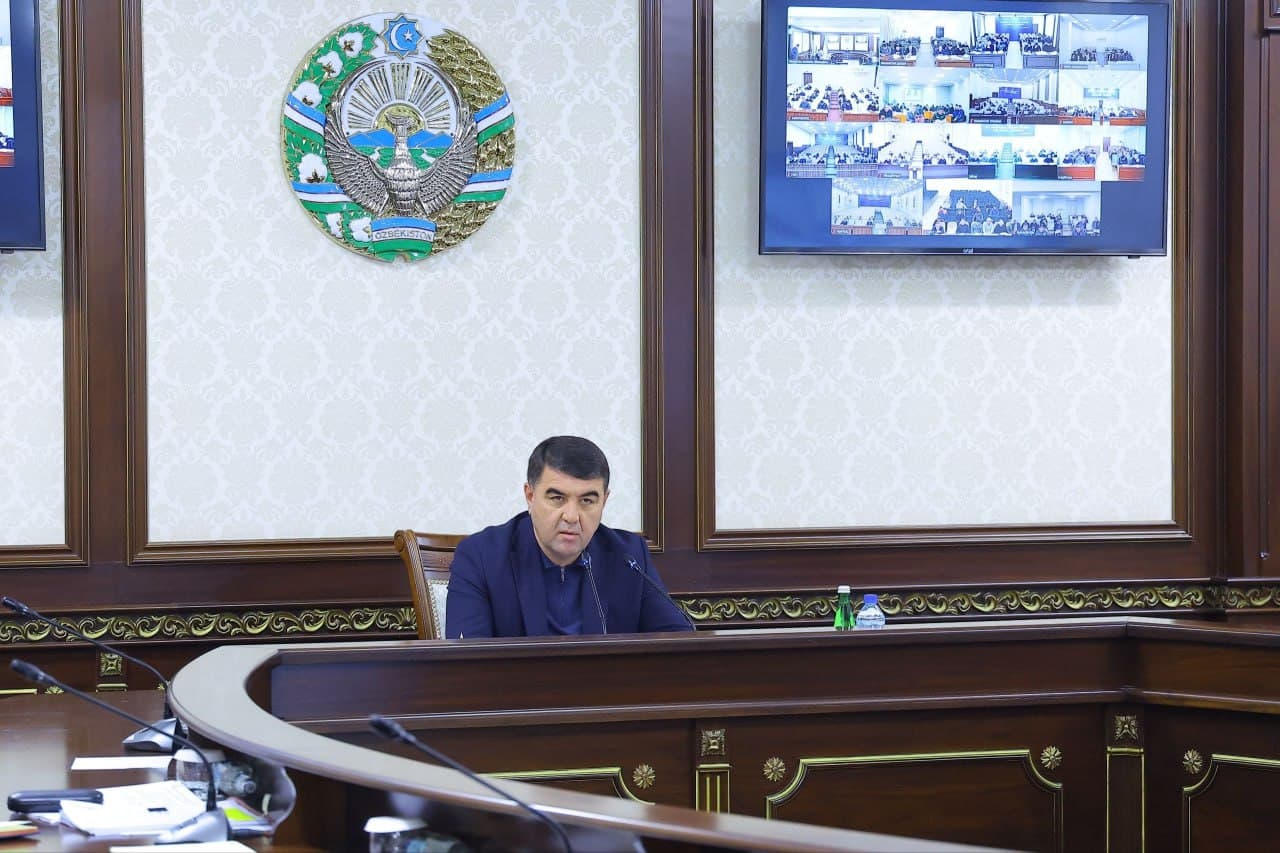 Наманган вилояти ҳокимлигида яширин иқтисодиётнинг олдини олиш ва унга қарши курашиш соҳасидаги масалалар муҳокама қилинди