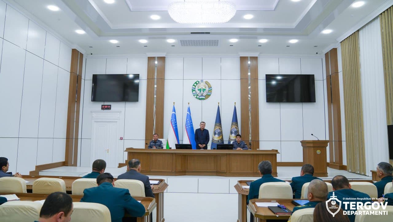 Qashqadaryo viloyati IIBda Ichki ishlar vazirligi rahbariyati va viloyat hokimi ishtirokida yigʻilishi boʻlib oʻtdi