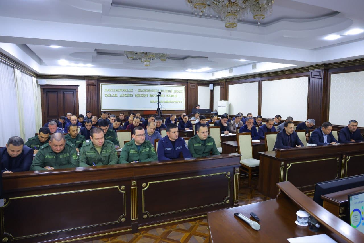 Наманган вилояти ҳокимлигида яширин иқтисодиётнинг олдини олиш ва унга қарши курашиш соҳасидаги масалалар муҳокама қилинди