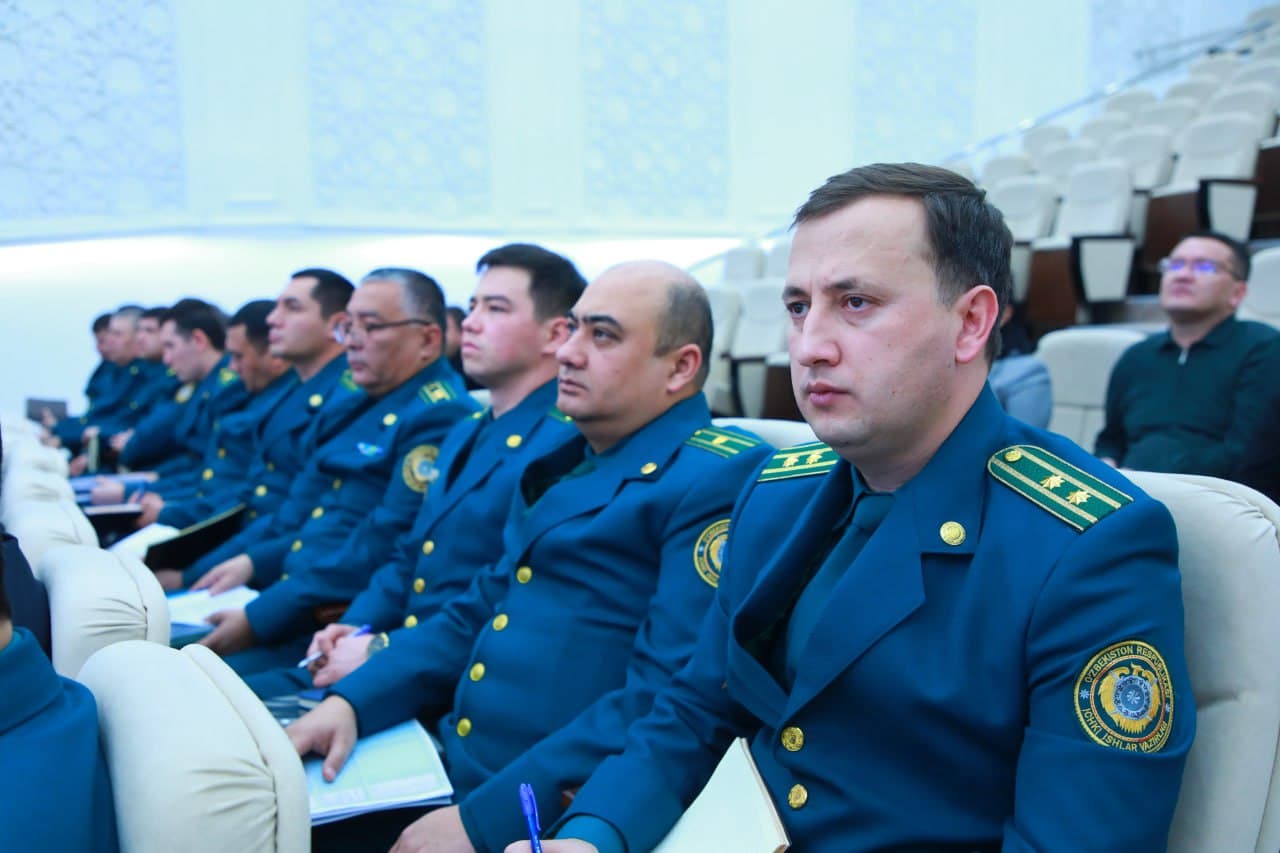 Халқ депутатлари Самарқанд вилоят кенгашининг навбатдаги сессиясида вилоят ИИБ бошлиғининг ҳисоботи тингланди