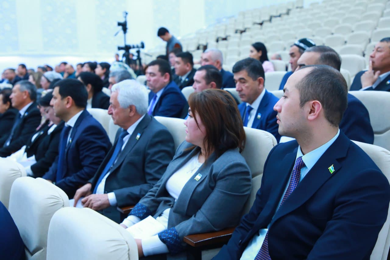 Халқ депутатлари Самарқанд вилоят кенгашининг навбатдаги сессиясида вилоят ИИБ бошлиғининг ҳисоботи тингланди