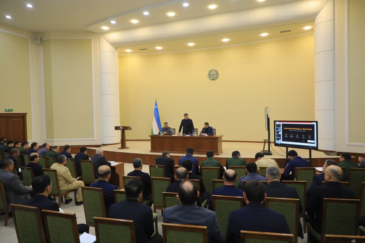 Namangan shahar hokimligida bozorlar faoliyatini tartibga solish, yashirin iqtisodiyotni qisqartirish va xavfsizlikni taʼminlash chora-tadbirlari masalalariga bagʻishlangan yigʻilish boʻlib oʻtdi