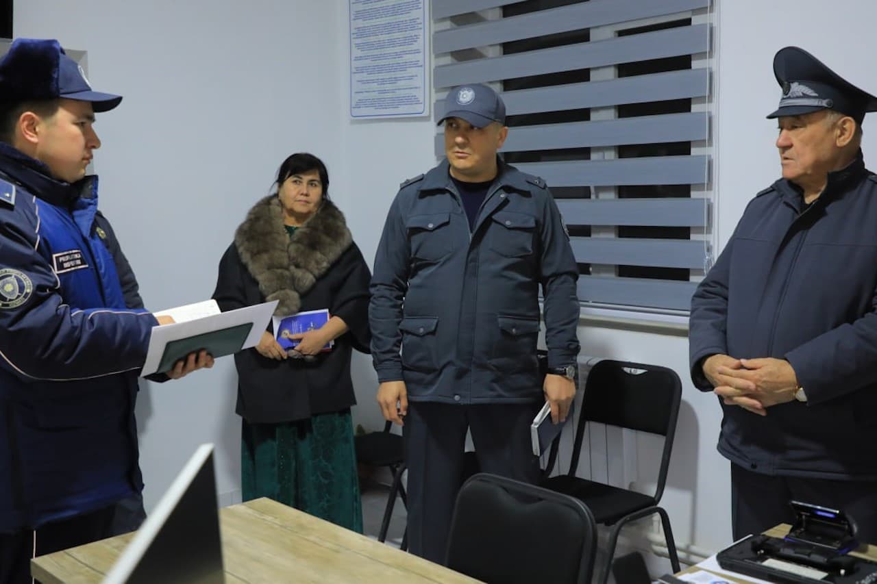 Жиззах вилояти ИИБ раҳбарияти томонидан Жиззах шаҳри маҳаллаларида тунги жамоат тартибини сақлаш бўйича олиб борилаётган ишлар ўрганилди