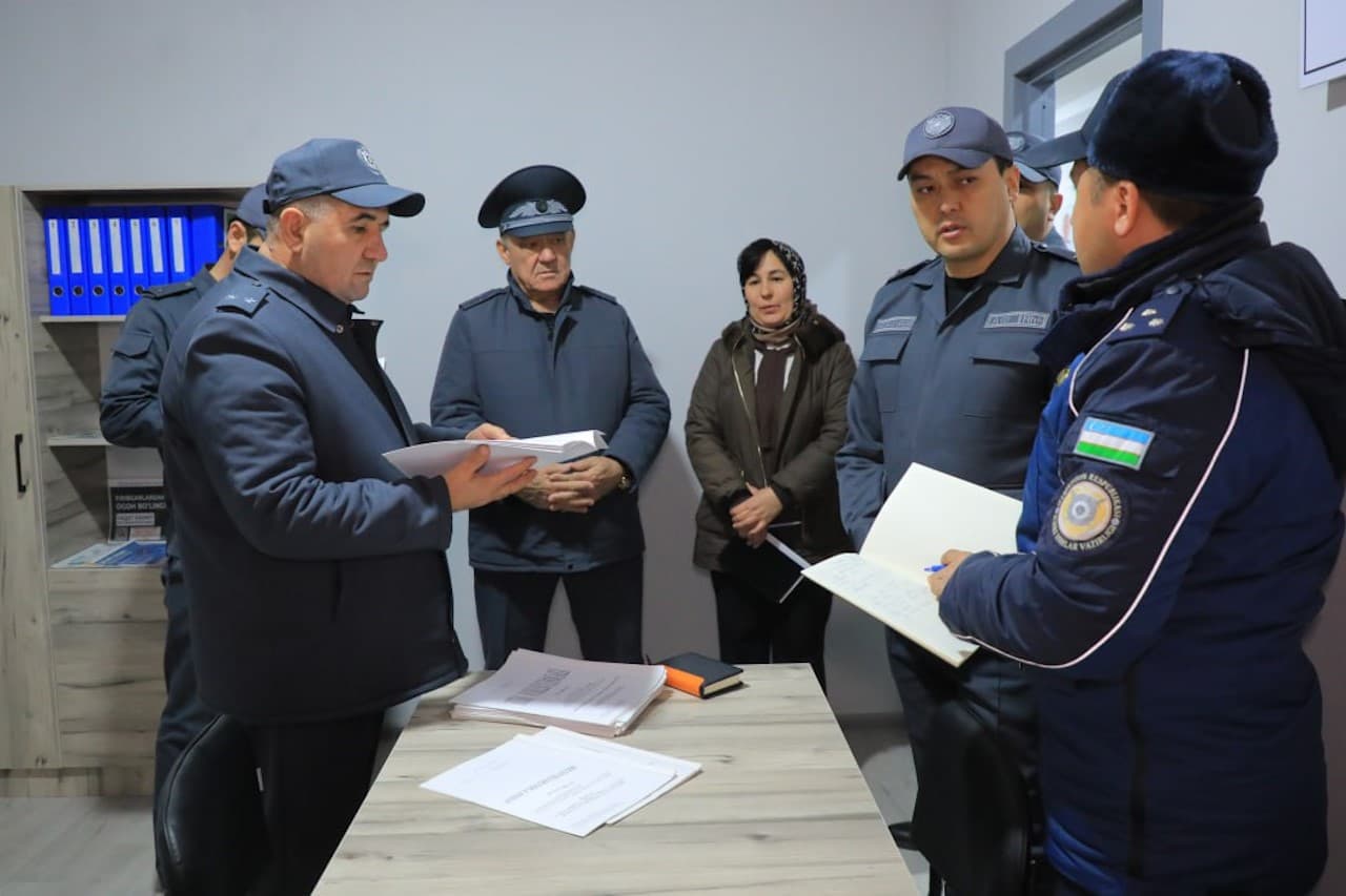 Жиззах вилояти ИИБ раҳбарияти томонидан Жиззах шаҳри маҳаллаларида тунги жамоат тартибини сақлаш бўйича олиб борилаётган ишлар ўрганилди