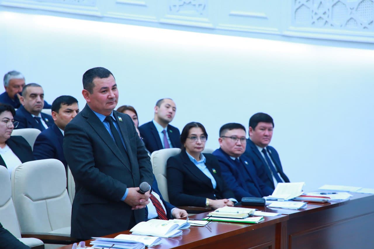 Халқ депутатлари Самарқанд вилоят кенгашининг навбатдаги сессиясида вилоят ИИБ бошлиғининг ҳисоботи тингланди