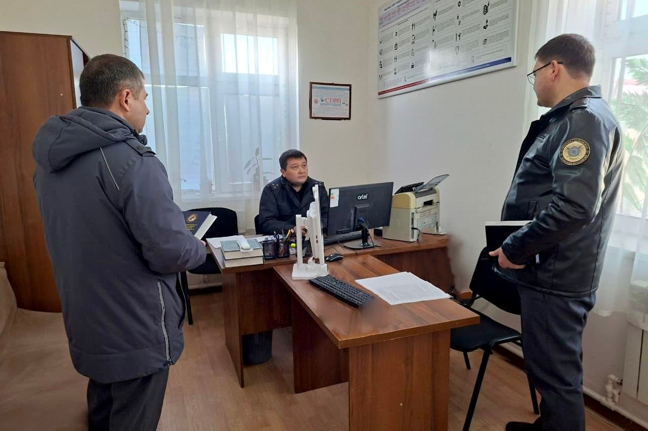 Davlat rahbarining topshiriqlari ijrosi doirasida Guliston shahrida xavfsiz muhitni shakllantirish hamda jamoat xavfsizligini samarali taʼminlash boʻyicha manzilli ishlar amalga oshirilmoqda