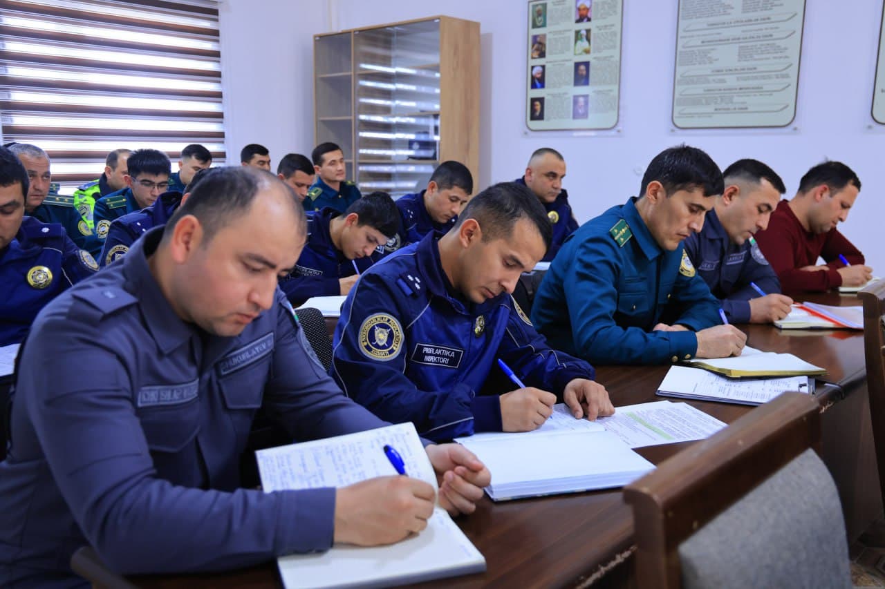 Buxoro viloyati Qorovulbozor tumanida jamoat xavfsizligi va aholi bilan ishlash samaradorligini oshirishga qaratilgan ochiq muloqotlar oʻtkazildi