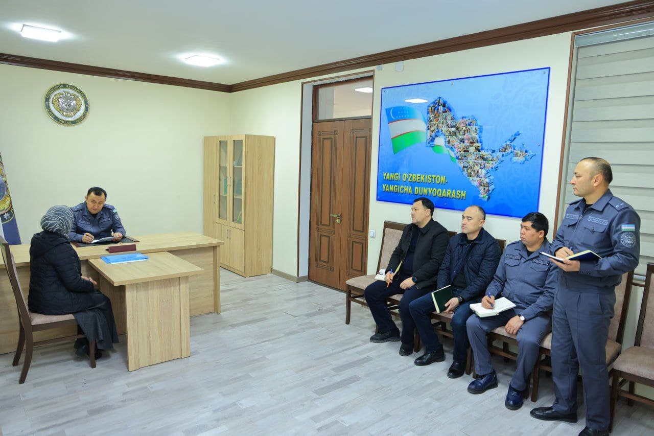 Наманган вилояти Ички ишлар бошқармаси биносида бошқарма раҳбарияти томонидан фуқаролар учун навбатдаги шахсий қабул ўтказилди