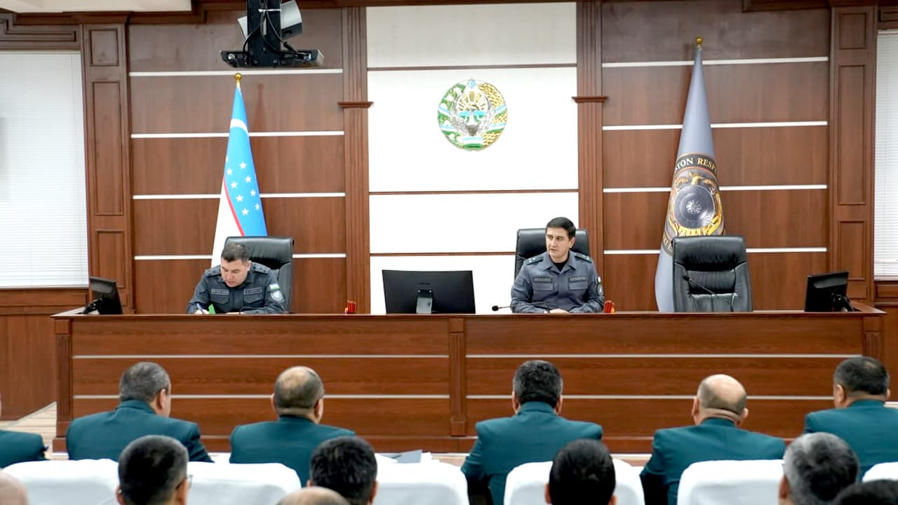 Внедрение «Чиланзарского опыта»: подробности второго дня изучения ситуации руководством Министерства внутренних дел в Навоийской области