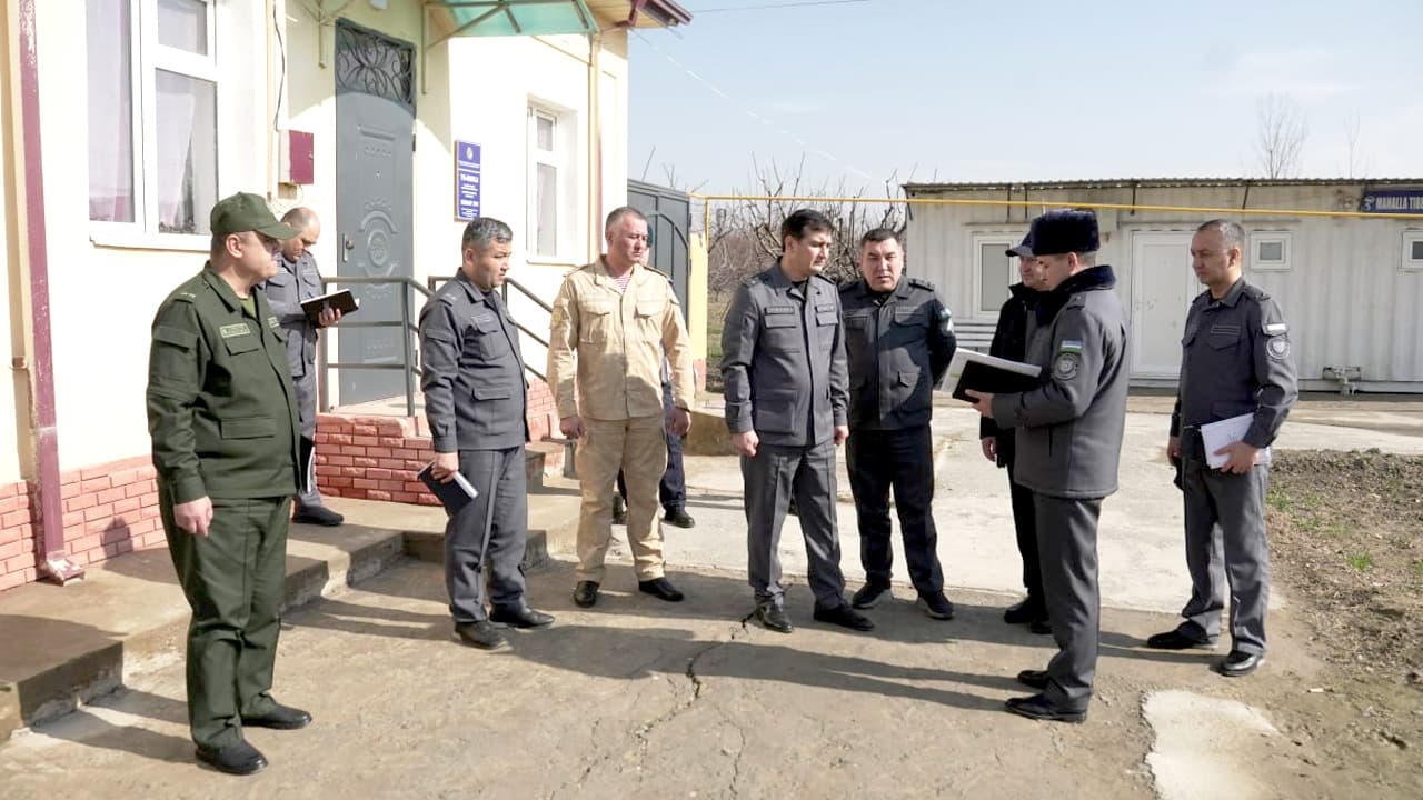 Внедрение «Чиланзарского опыта»: подробности второго дня изучения ситуации руководством Министерства внутренних дел в Навоийской области
