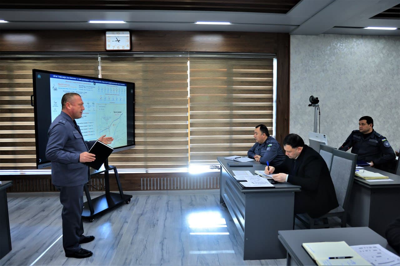 Namangan viloyati IIBda shahar-tuman IIB boshliqlari ishtirokida oʻquv-seminar oʻtkazilib, ularning taqdimotlari tinglandi