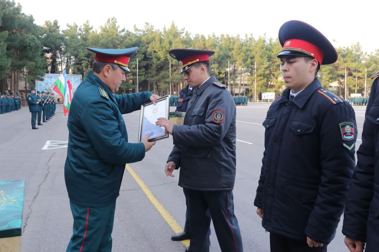 ИИВ Академиясининг Хорижий кадрлар билан ишлаш факультети курсантлари ўртасида кўрик-танлов ўтказилди