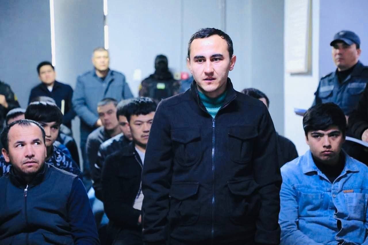 Andijon viloyati IIB boshligʻi “Yoshlar kuni” doirasida maʼmuriy huquqbuzarlik sodir etgan yoshlar bilan uchrashib, ularning muammolarini tingladi