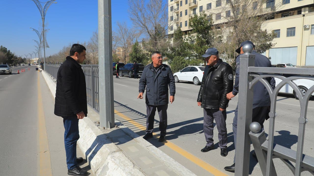 Бухоро шаҳрида хавфсиз йўллар ва ободонлаштириш ишлари: Вилоят ИИБ бошлиғи ҳудудларда ўрганишлар олиб борди