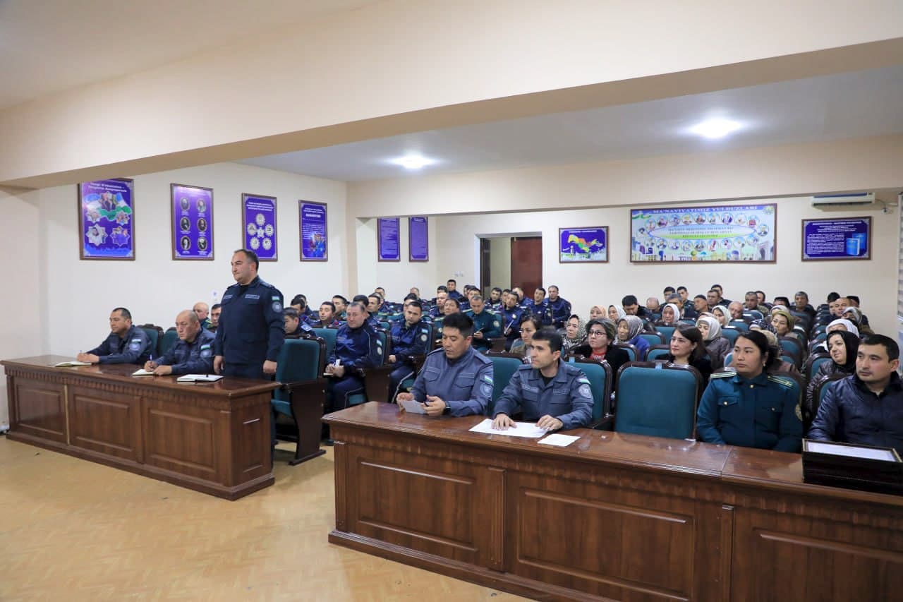 Избоскан туманида хизматда намуна кўрсатаётган ходимлар Андижон вилояти ИИБ бошлиғи томонидан рағбатлантирилди