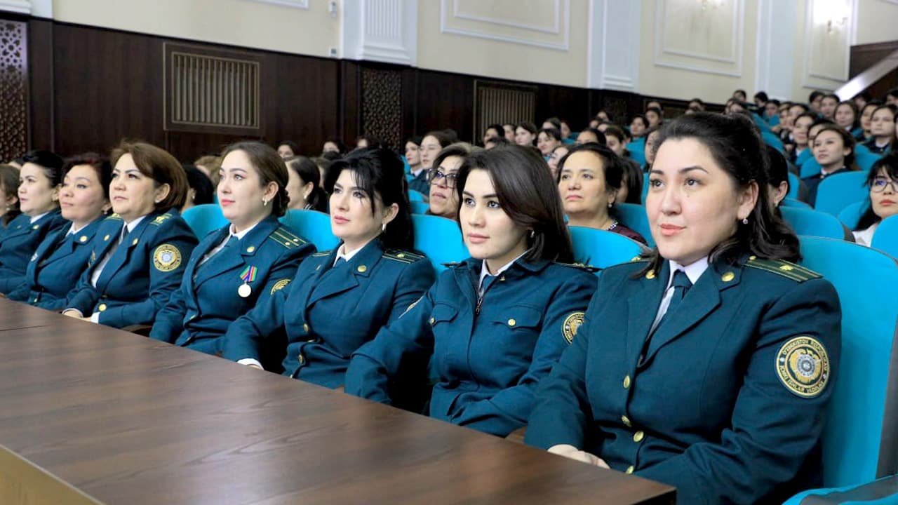 В Академии МВД состоялось торжественное мероприятие, посвященное 8 марта – Международному женскому дню