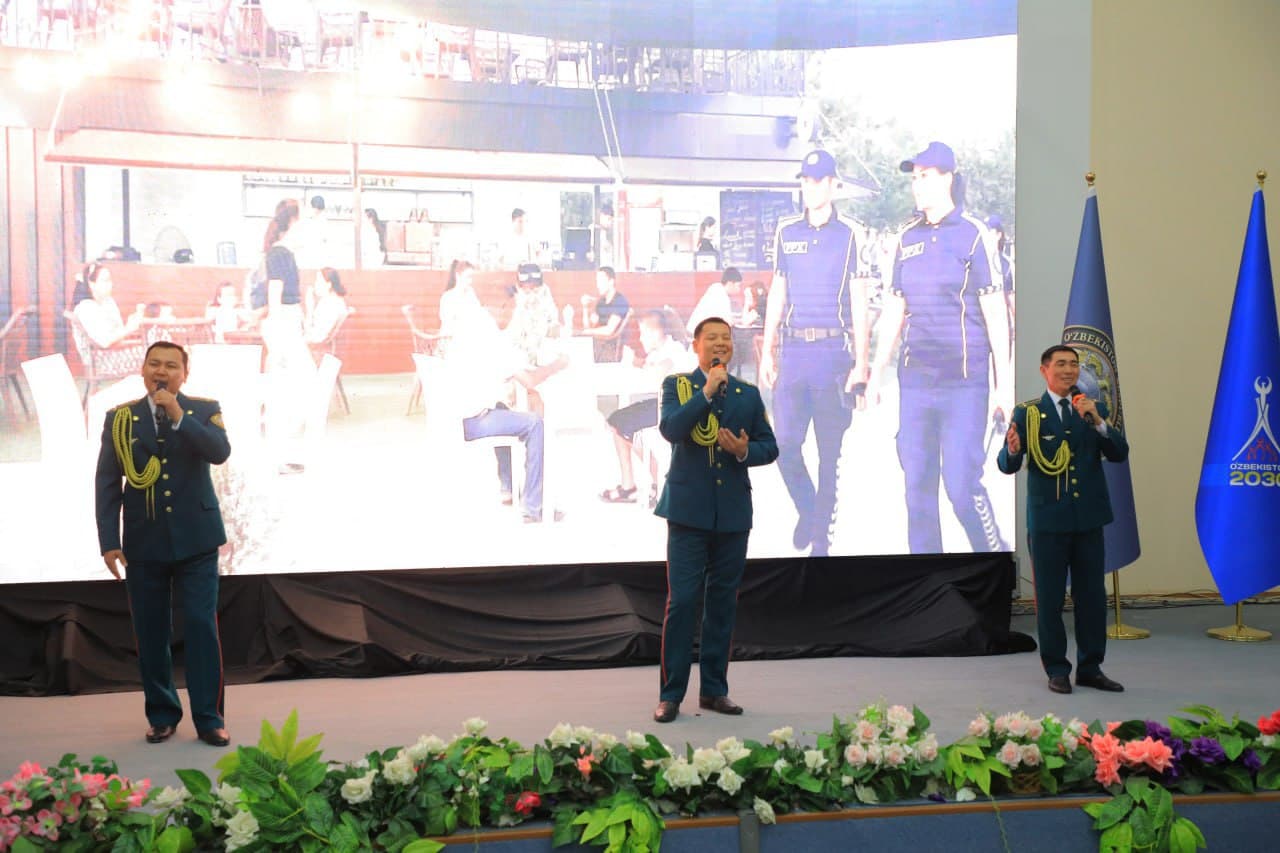 В Министерстве внутренних дел Республики Каракалпакстан проходило праздничное мероприятие в связи с 8 марта – Международным женским днем