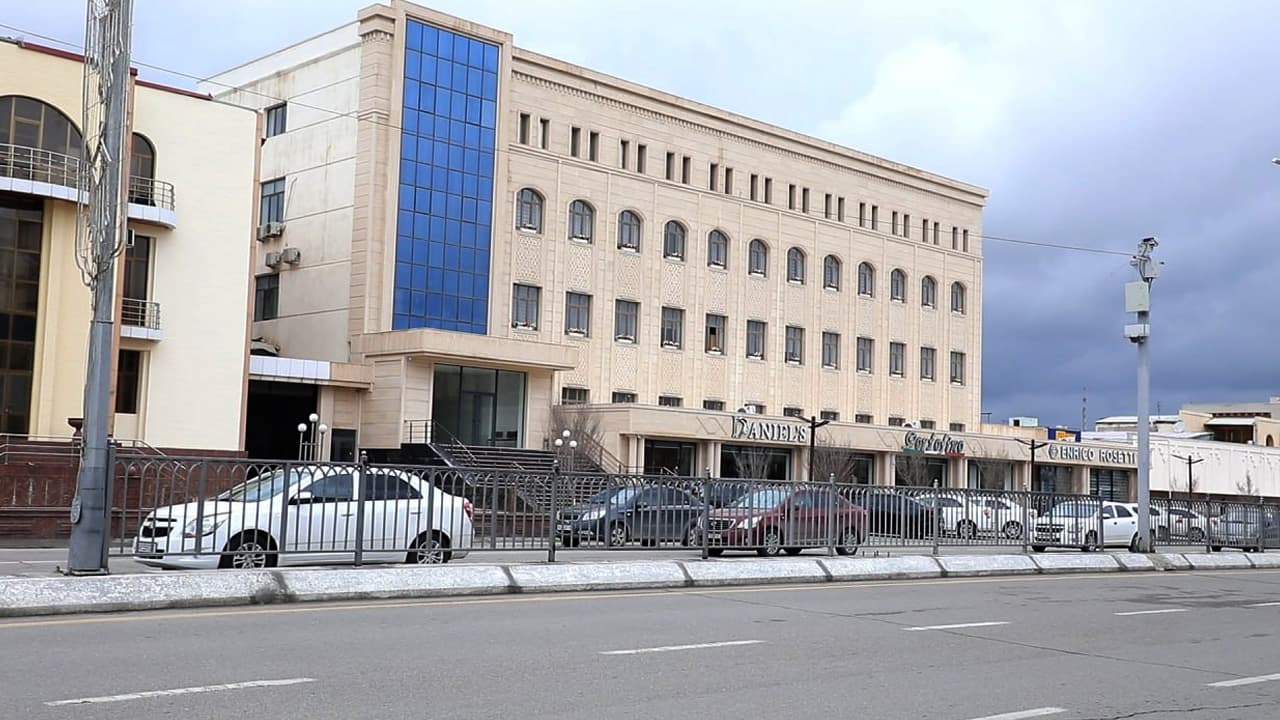 Бухоро вилояти ИИБ раҳбарияти томонидан марказий ҳудудлардаги қурилиш ва хавфсизлик ишлари кўздан кечирилди