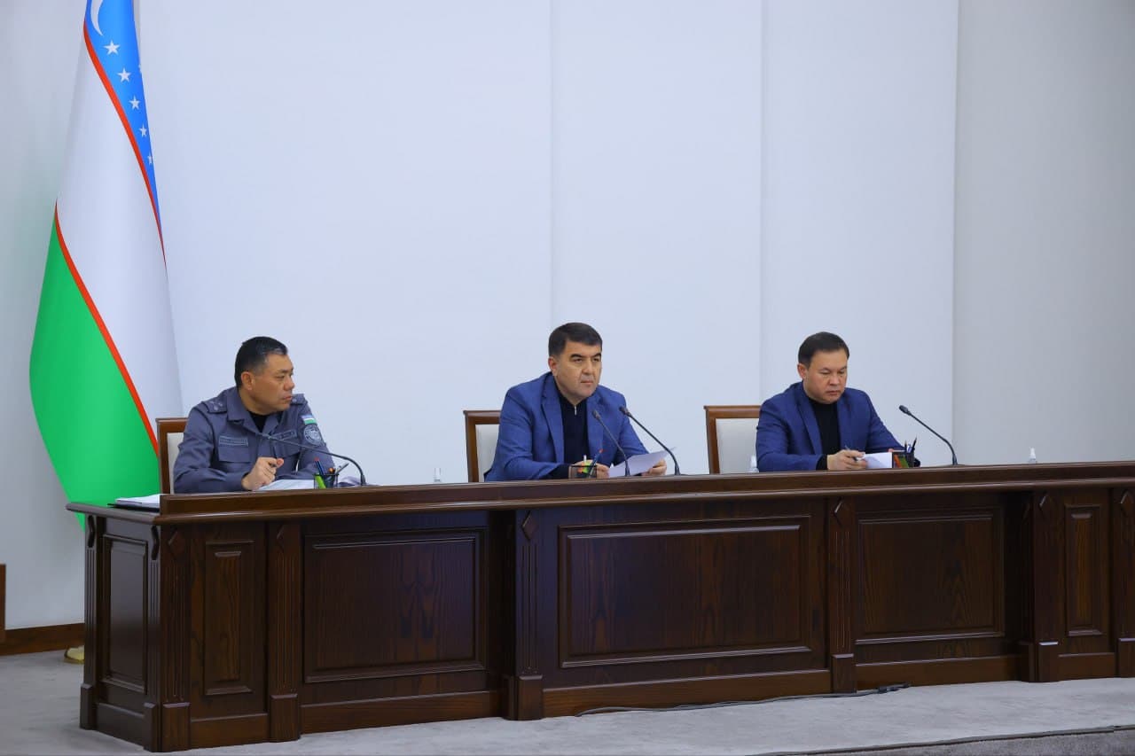 Наманганда ёшлар бандлиги ва улар билан ишлаш самарадорлиги муҳокама қилинди