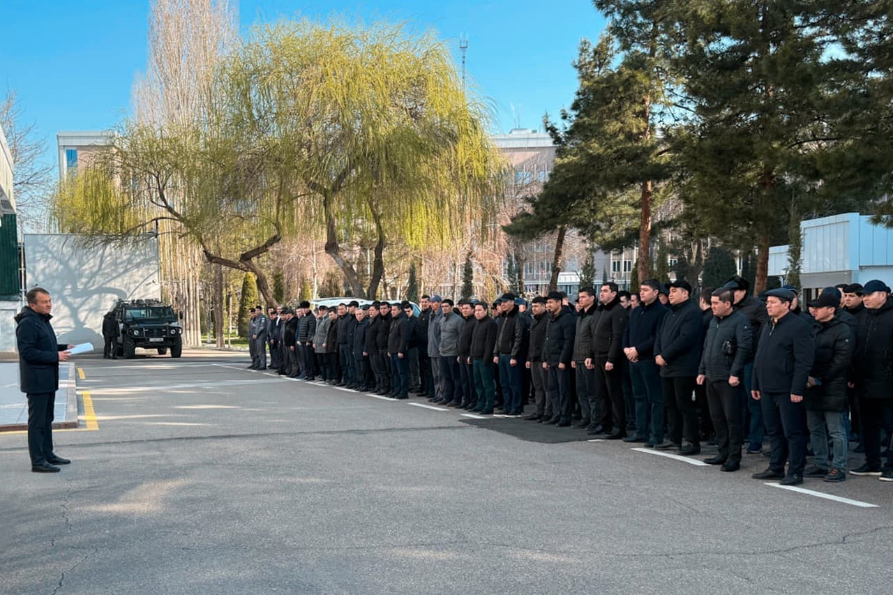 В Министерстве внутренних дел прошел благотворительный хашар под девизом "Благополучие страны начинается с махалли!"