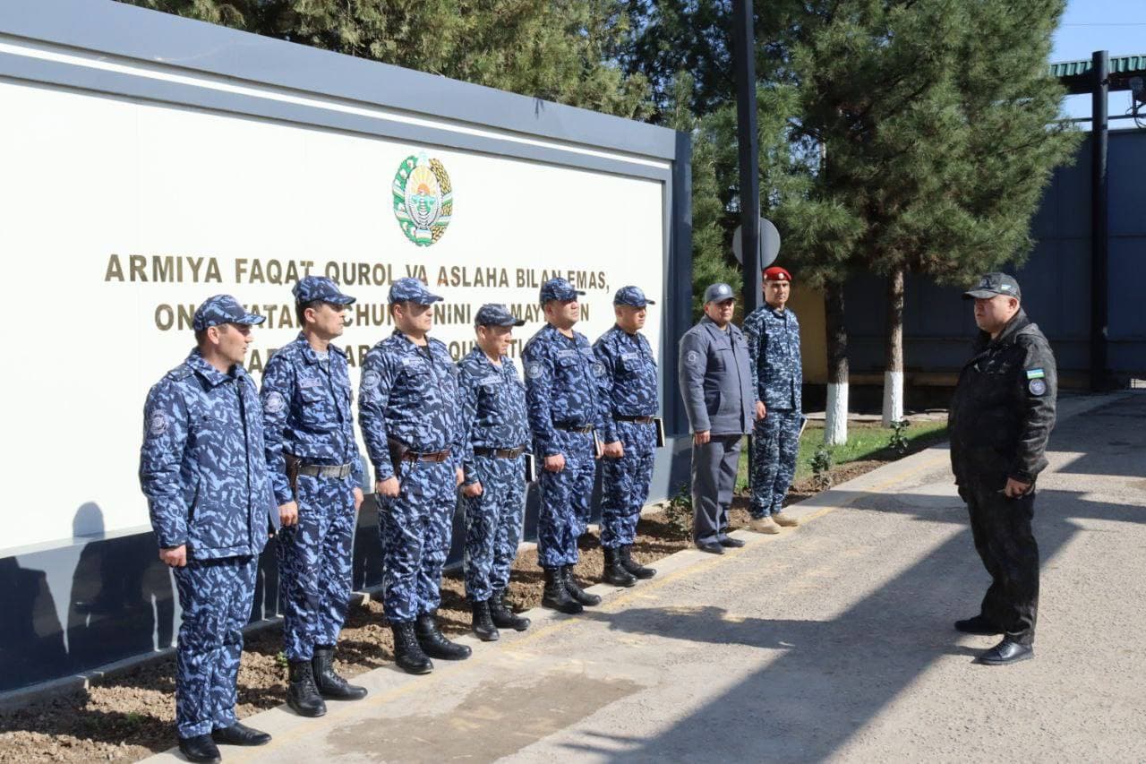 IIV Qorovul qoʻshinlari qoʻmondoni Qarshi shahrida joylashgan harbiy qismga tashrif buyurdi