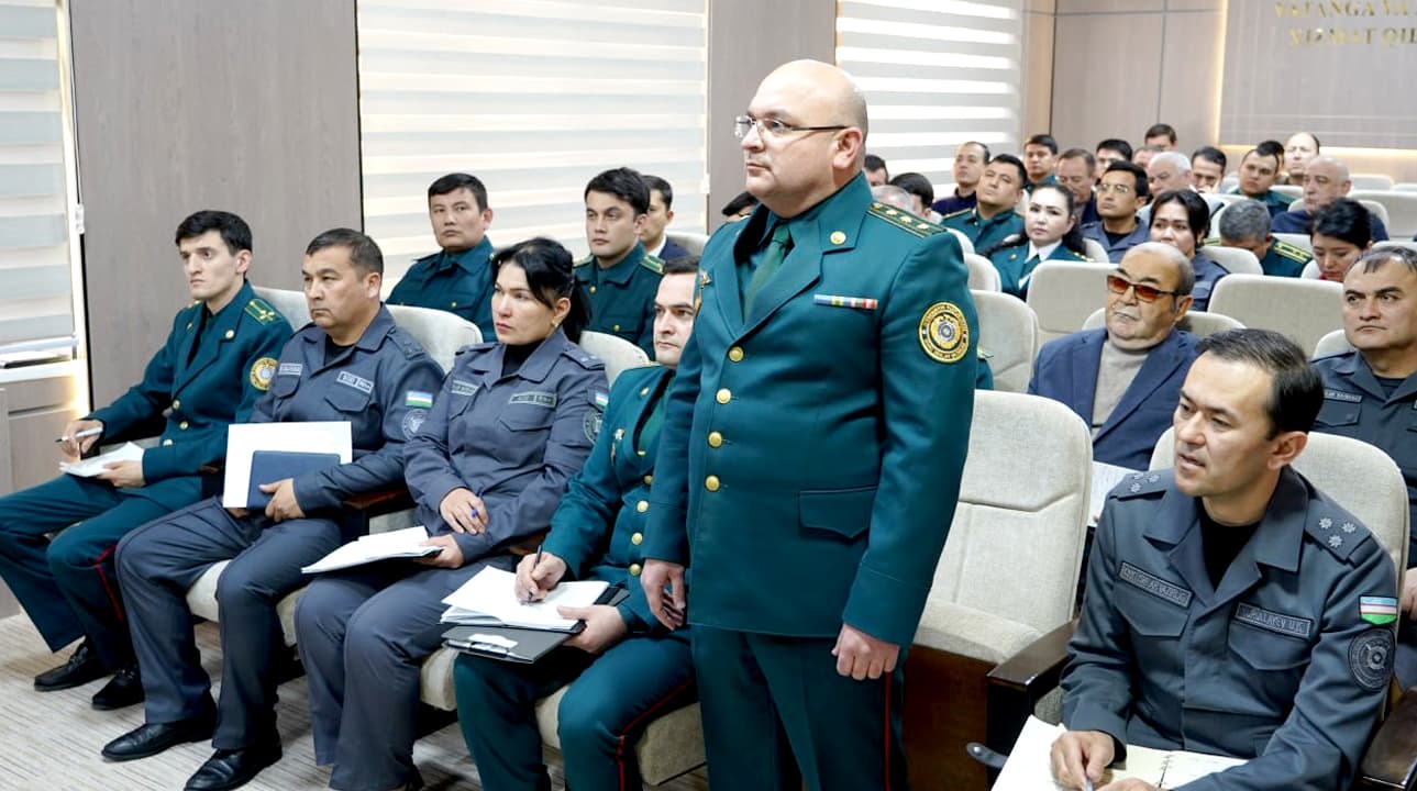 A discussion of service activities took place at the Research Institute of Criminology