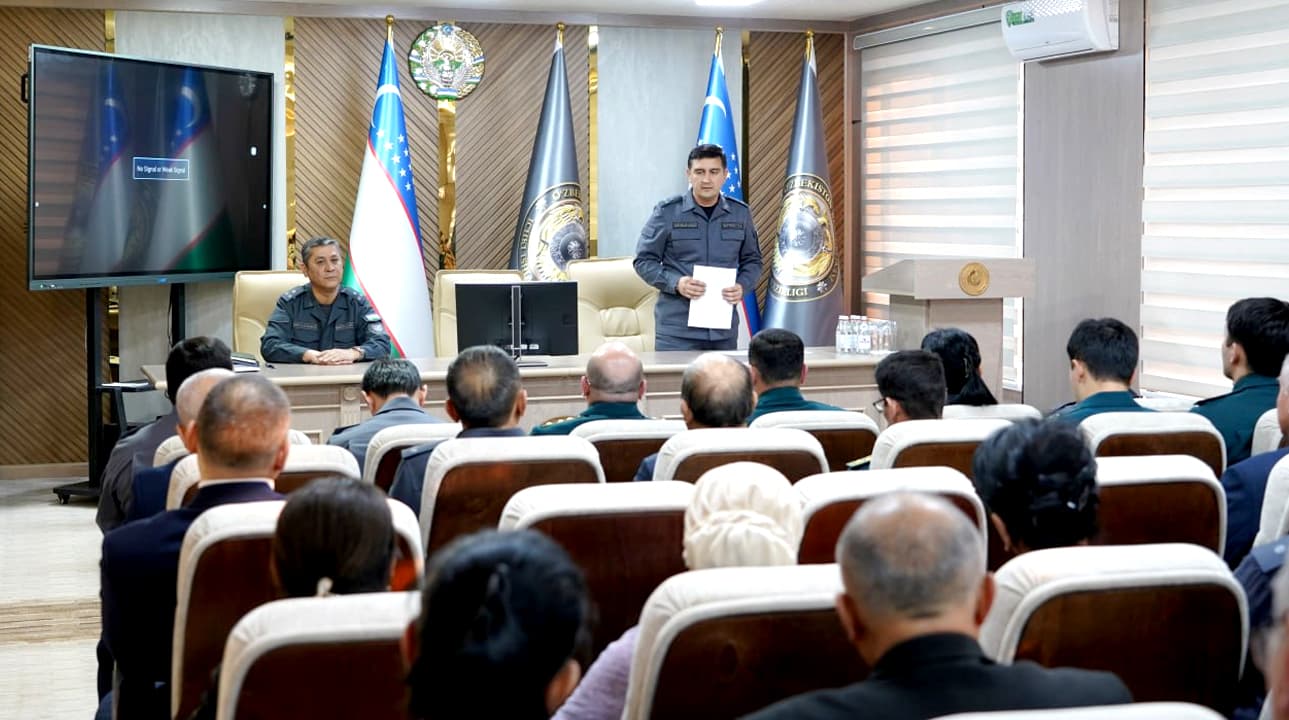 A discussion of service activities took place at the Research Institute of Criminology