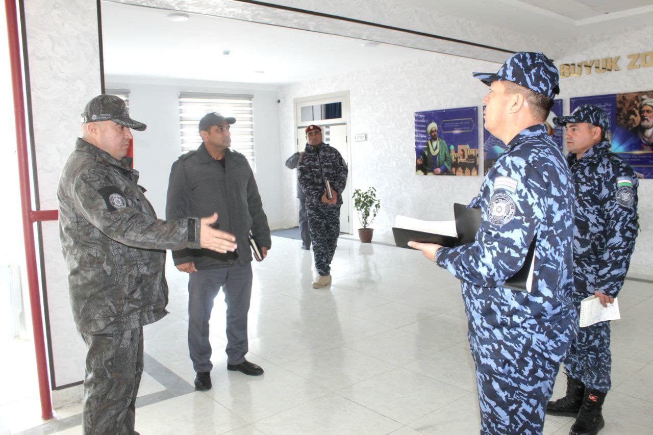 Визит командующего караульными войсками МВД: обсуждены условия службы и состояние воинской дисциплины в Бухаре