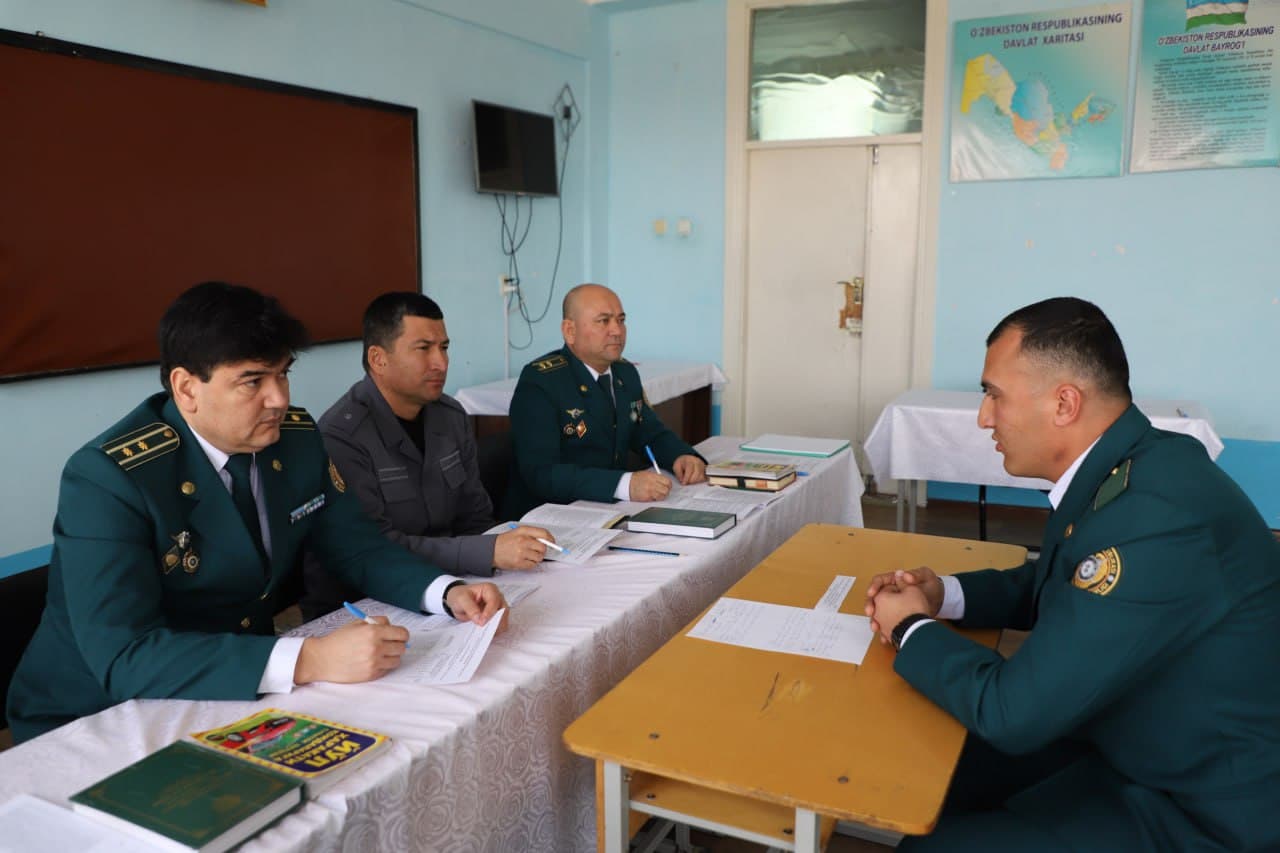 На Алмалыкской учебной базе Института повышения квалификации МВД проходит итоговая государственная аттестация выпускников факультета профессиональной подготовки