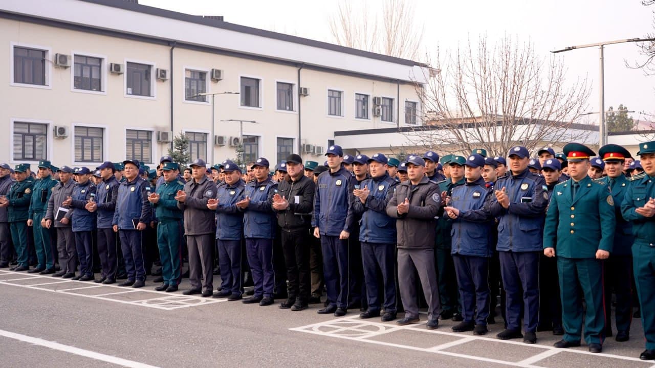 Intizom va halollik — tizim poydevori: Andijon viloyati IIBda xizmat intizomi va qonuniylikni mustahkamlash, korrupsiyaga qarshi kurashish masalalariga bagʻishlangan yoʻriqnoma oʻtkazildi