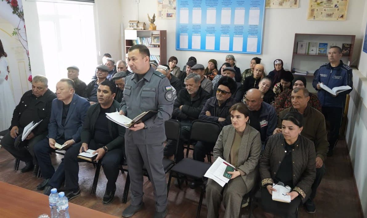 Навоийда вилоят ИИБ бошлиғи ҳамда вилоят прокурори томонидан жиноят ва ҳуқуқбузарликларни жиловлаш юзасидан ўрганиш ва муҳокамалар ўтказилмоқда